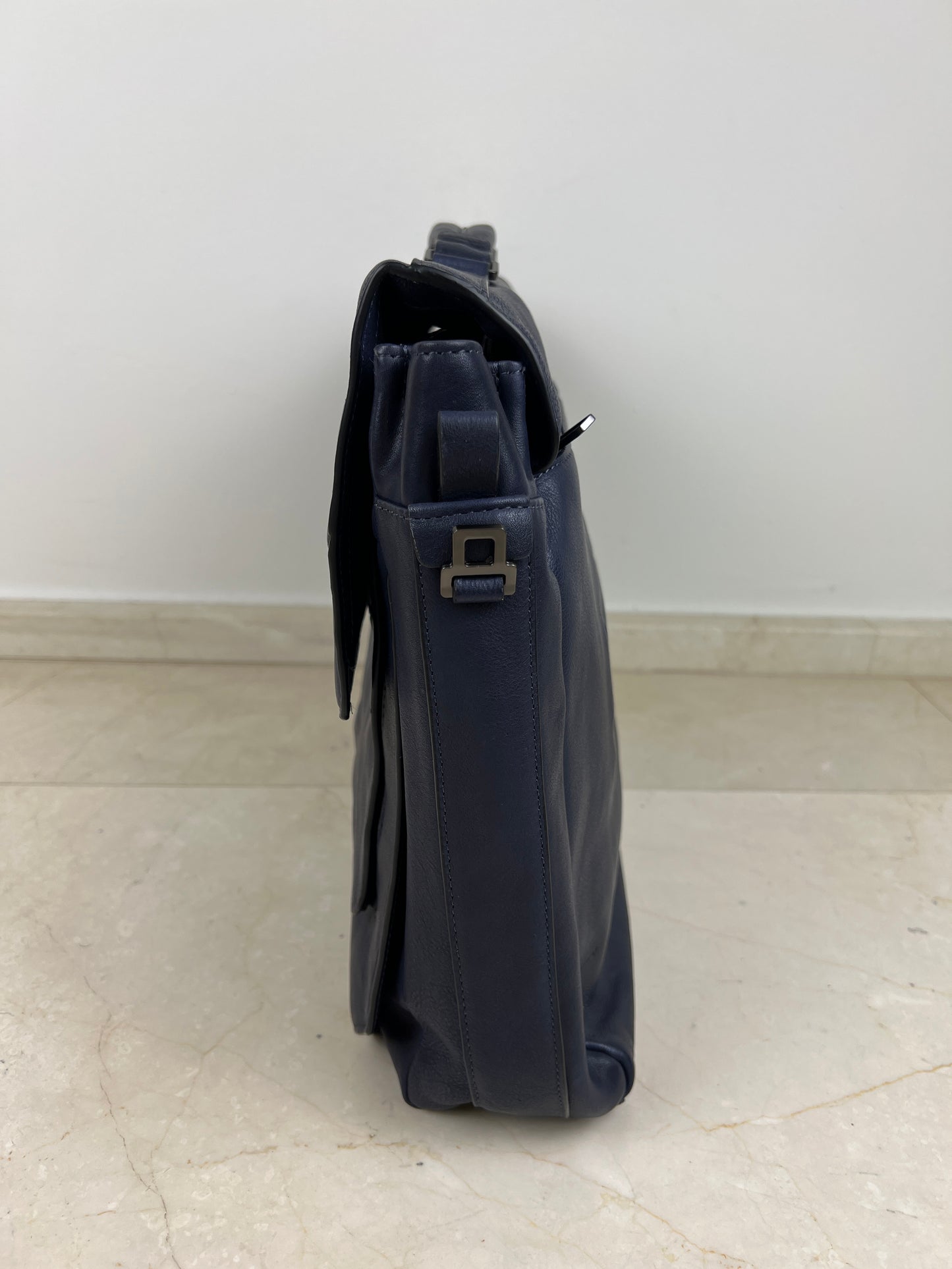 Piquadro Tallin Computer Bag With Tablet Compartment