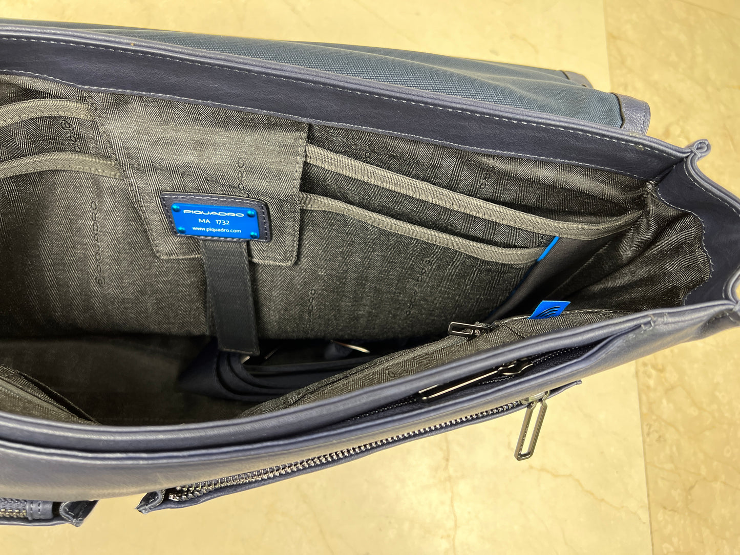 Piquadro Tallin Computer Bag With Tablet Compartment